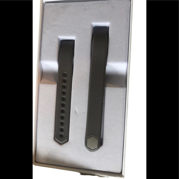 FitBit Alta Leather Stainless Clasp Accessory Band Color is Graphite Size L NiB - Picture 2 of 3